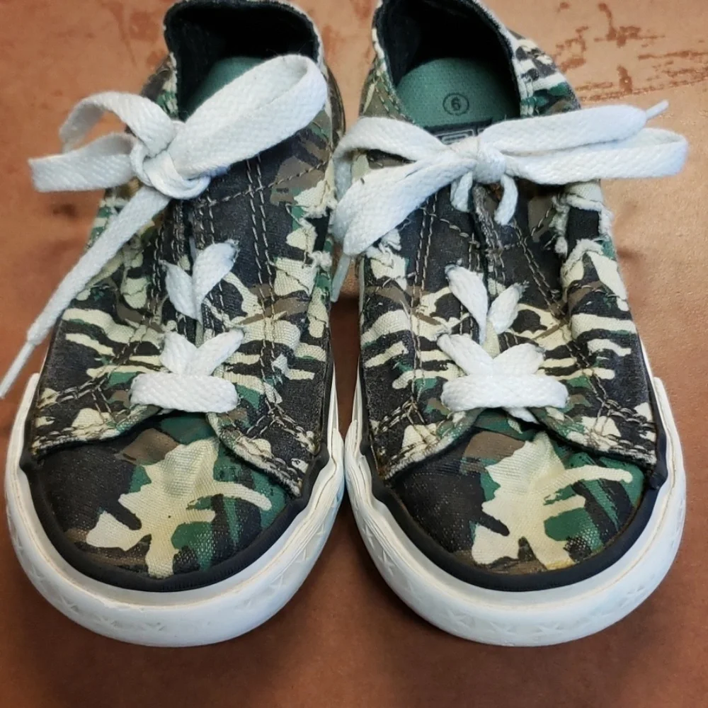 Converse one star shoes